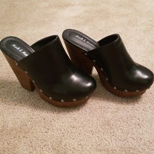 🖤Beautiful Clogs🖤